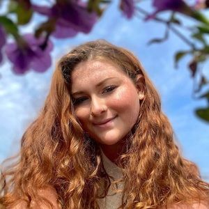 Meet your Posher, Kassandra